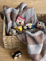 PLAID NANN THROW BROWN